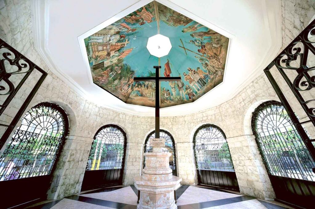 マゼランクロスの内部