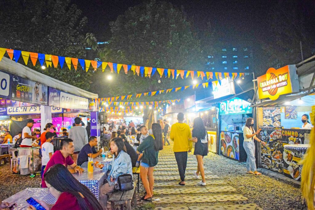 ナイトマーケットの様子