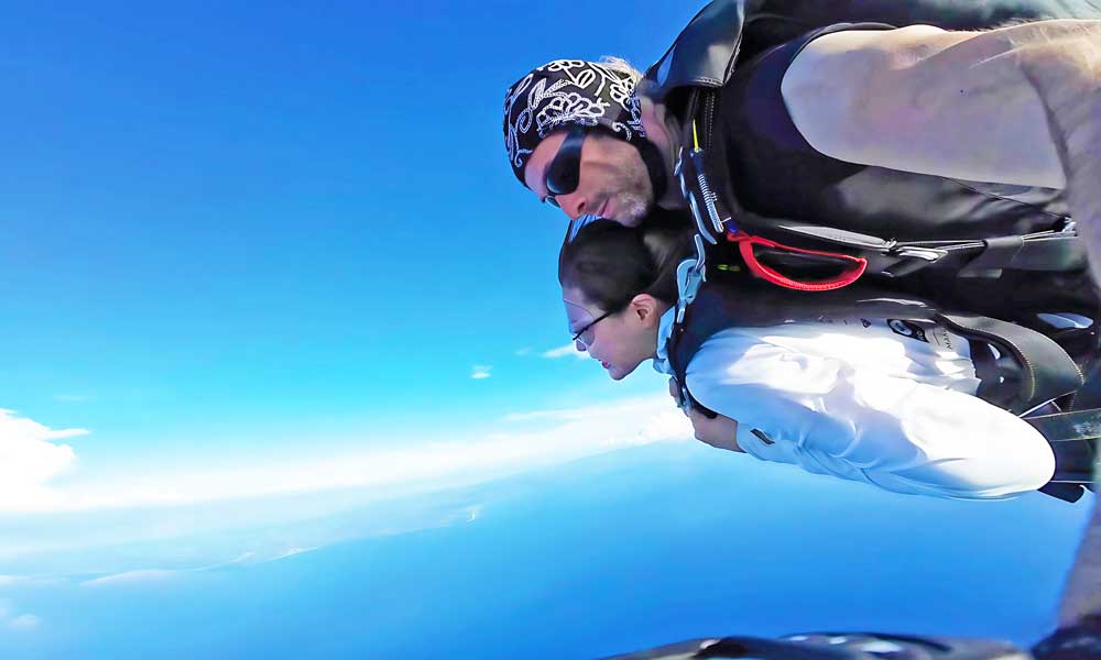 スカイダイビング