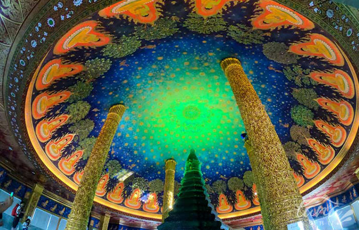 ワット・パクナム